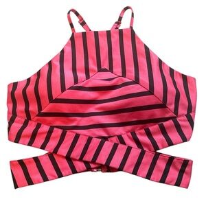 NWOT DWZ Pink and Black Stripe Crop Top Size L